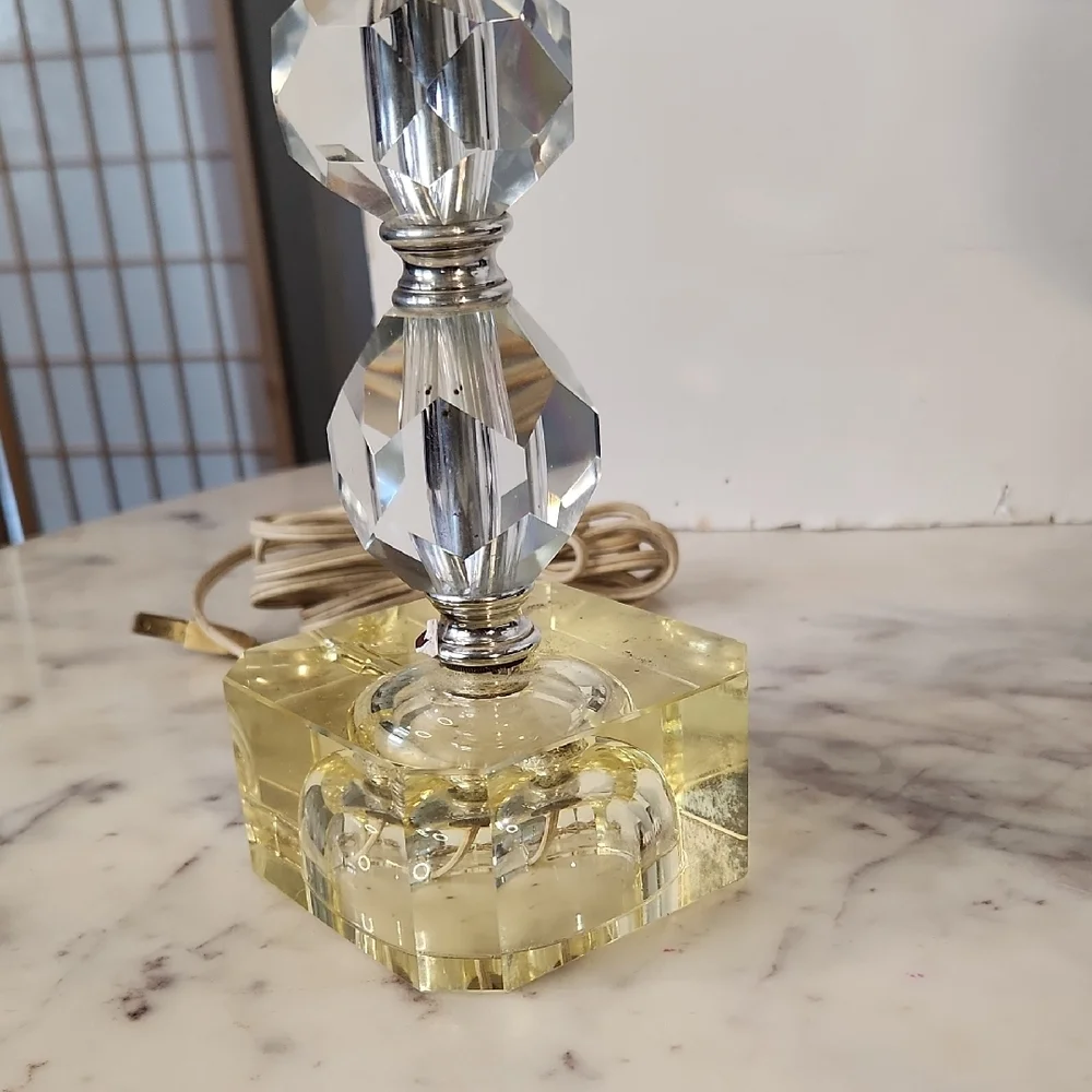 Regency Faceted Cut Crystal Boudoir Lamp